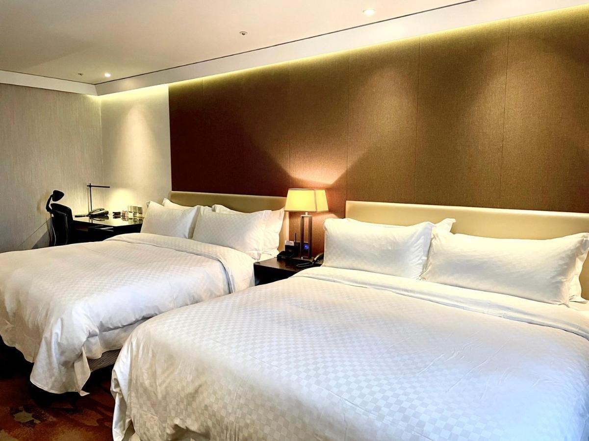 The Tango Taichung Hotel Exterior photo