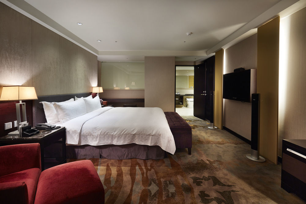 The Tango Taichung Hotel Exterior photo