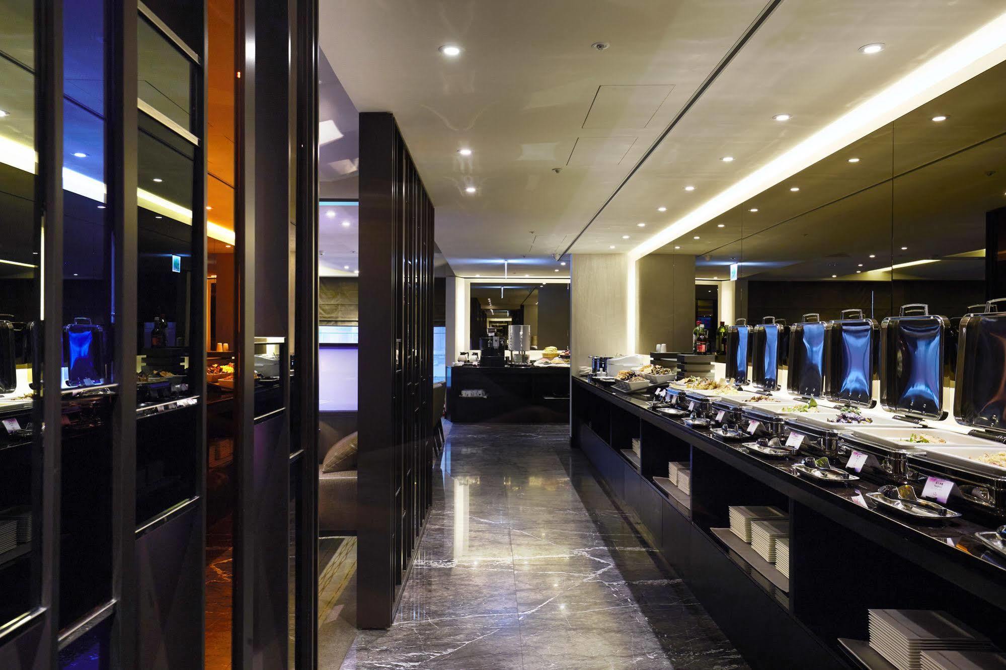 The Tango Taichung Hotel Exterior photo