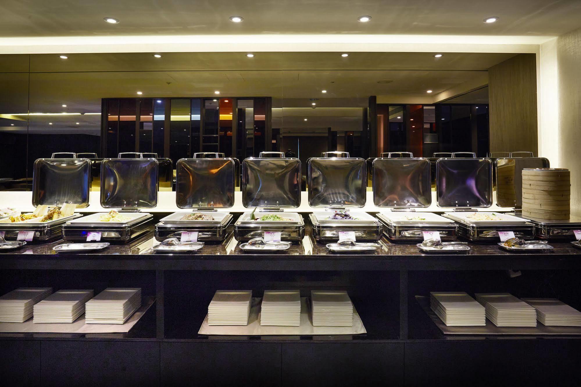 The Tango Taichung Hotel Exterior photo